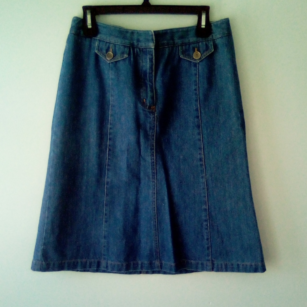 Blue jean skirt Talbots, women's size 10, 32 inch